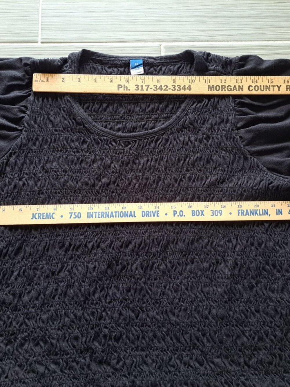 Old Navy 3XL Women's Plus Size Black Smocked Top With Short Ruched Sleeves - Picture 5 of 7